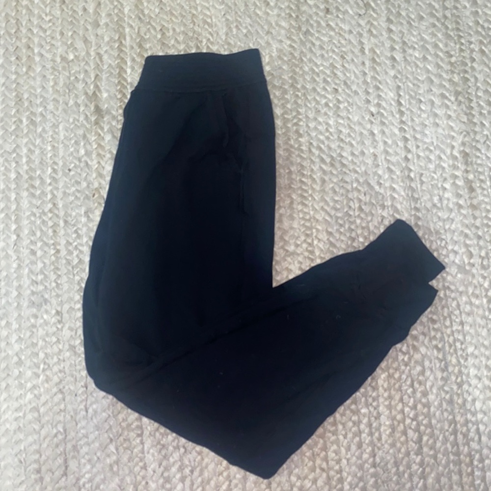 Black Lululemon joggers